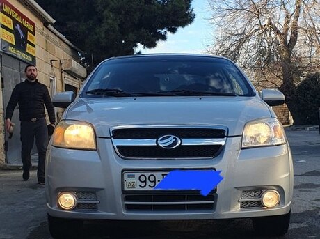 Chevrolet Aveo 2012