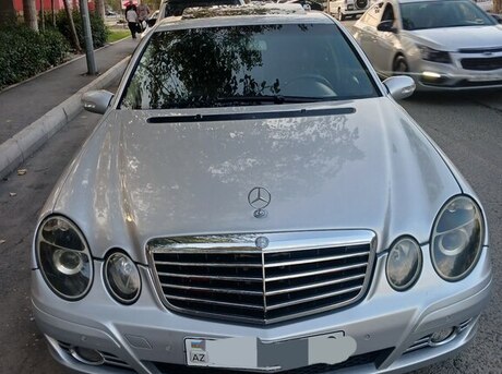 Mercedes E 220 2004