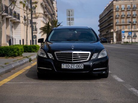 Mercedes E 200 2011