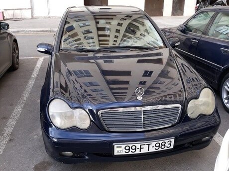 Mercedes C 200