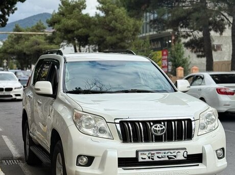 Toyota Land Cruiser Prado 2010