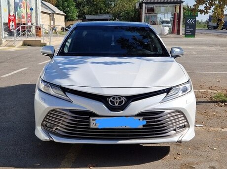 Toyota Camry 2019
