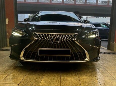 Lexus ES 300h 2023