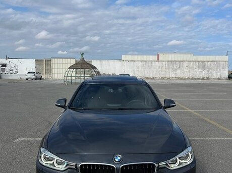 BMW 330 2017