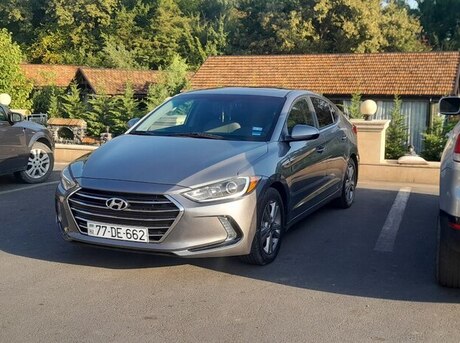 Hyundai Elantra 2017