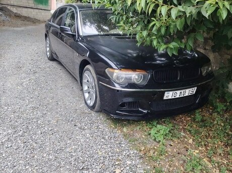BMW 745 2003