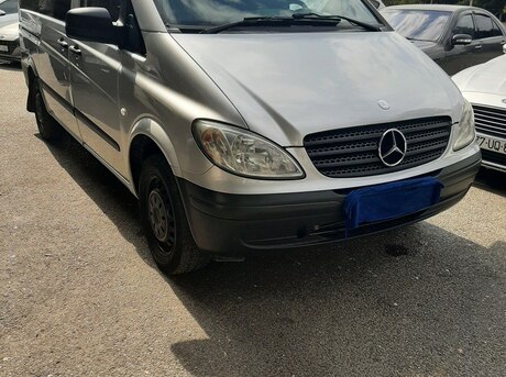Mercedes  2009