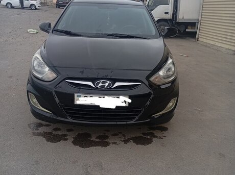 Hyundai Accent 2013