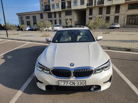 BMW 330 2019