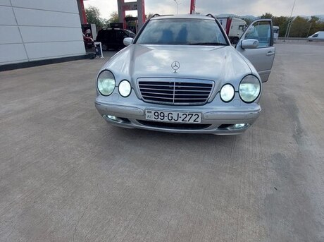 Mercedes E 240 2001