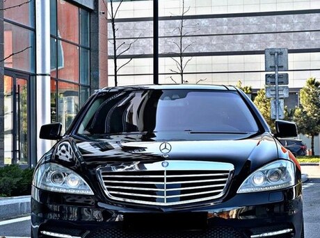 Mercedes S 500