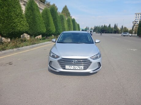 Hyundai Elantra 2017