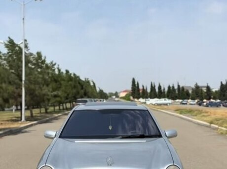 Mercedes E 320 2001