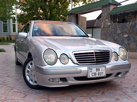 Mercedes E 320 2001