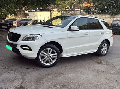 Mercedes ML 350 4MATIC 2011