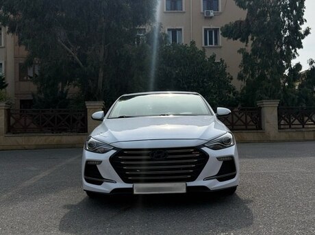 Hyundai Elantra 2018