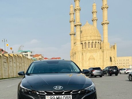 Hyundai Elantra 2021