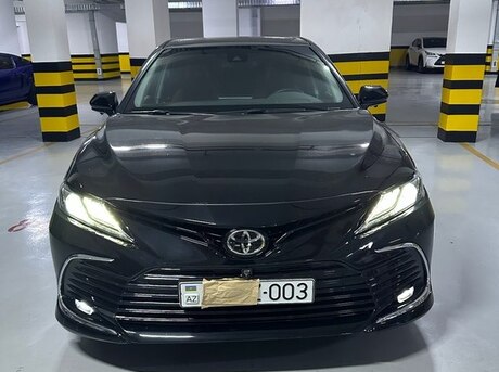 Toyota Camry 2021