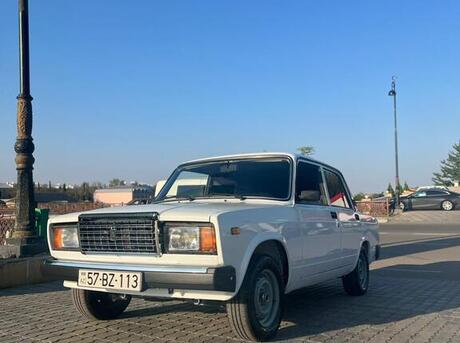 LADA (VAZ) 2107 2010