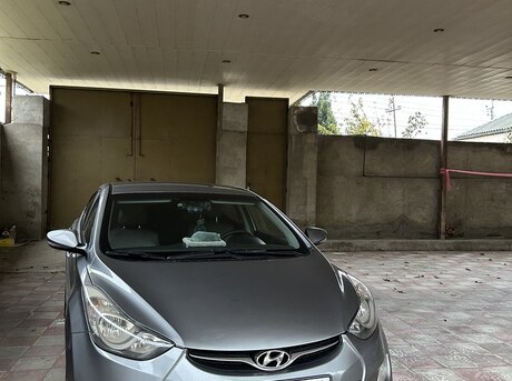 Hyundai Avante 2013