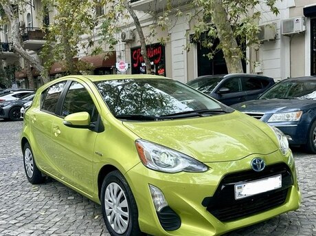 Toyota Prius C 2016
