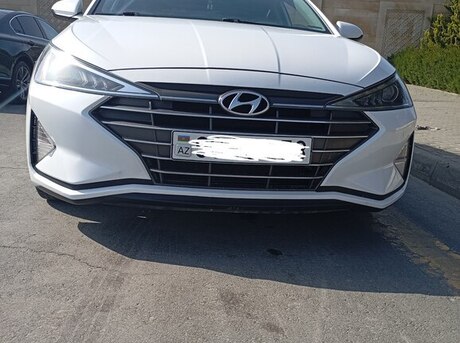 Hyundai Elantra 2020