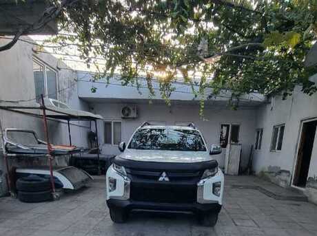 Mitsubishi L200 2021