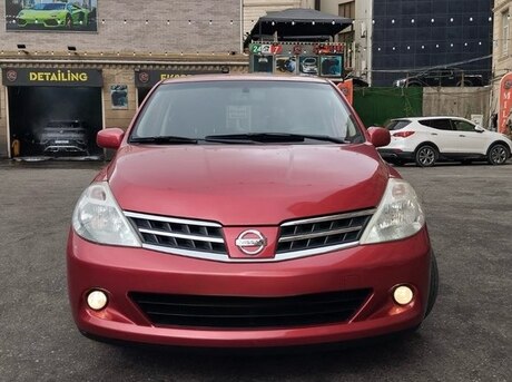 Nissan Tiida 2011