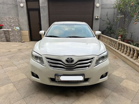 Toyota Camry 2011