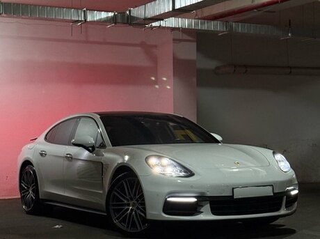 Porsche Panamera 2017