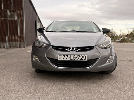 Hyundai Elantra 2013