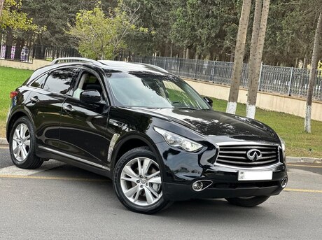 Infiniti FX35 2012