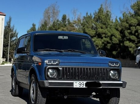 LADA (VAZ) Niva 2015