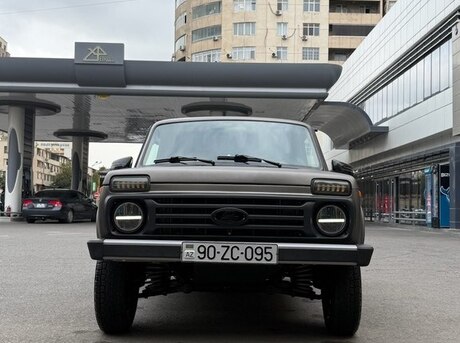 LADA (VAZ) Niva 2015