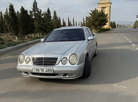 Mercedes E 220 2002