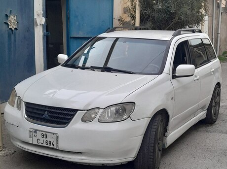 Mitsubishi Airtrek 2002