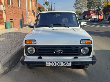 LADA (VAZ) Niva 2012