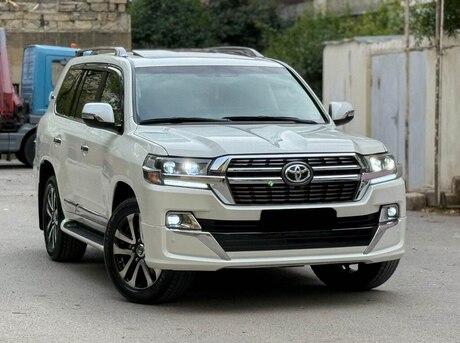 Toyota Land Cruiser 2013