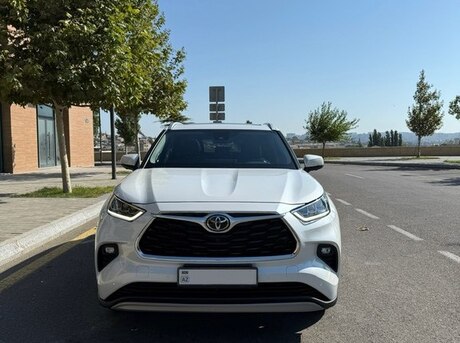 Toyota Highlander 2025