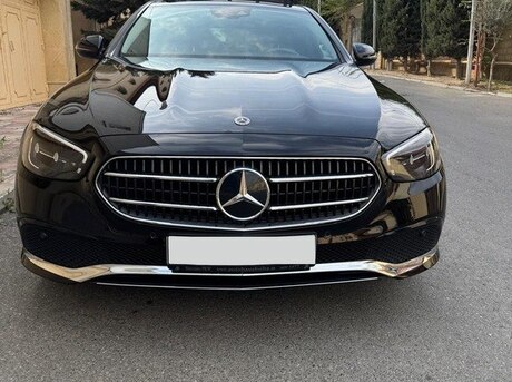 Mercedes E 300 e 2022