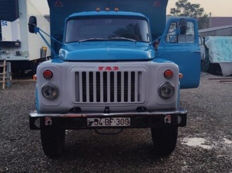 GAZ 53