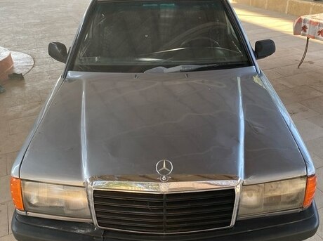 Mercedes 190 1989
