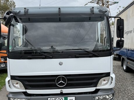 Mercedes Atego 818