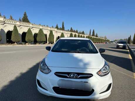 Hyundai Accent 2013