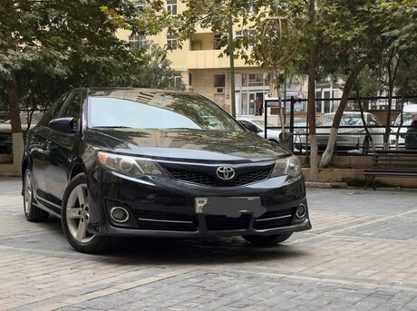 Toyota Camry 2014
