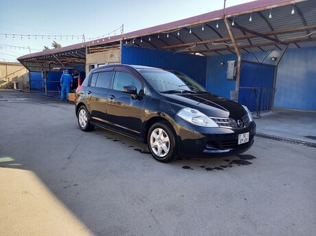 Nissan Tiida 2011