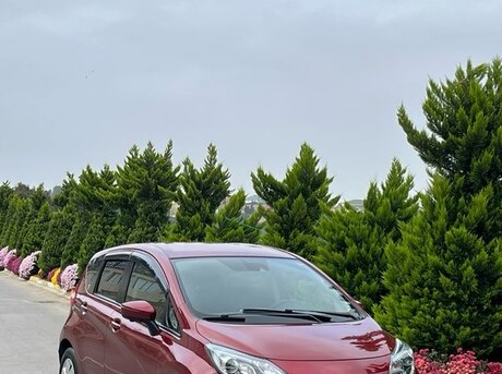 Nissan Note 2015