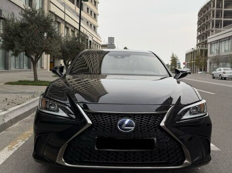 Lexus ES 300h 2021