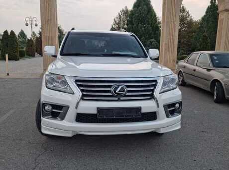 Lexus LX 570 2013