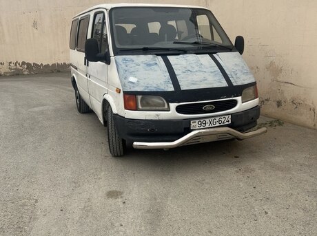 Ford Transit 2000